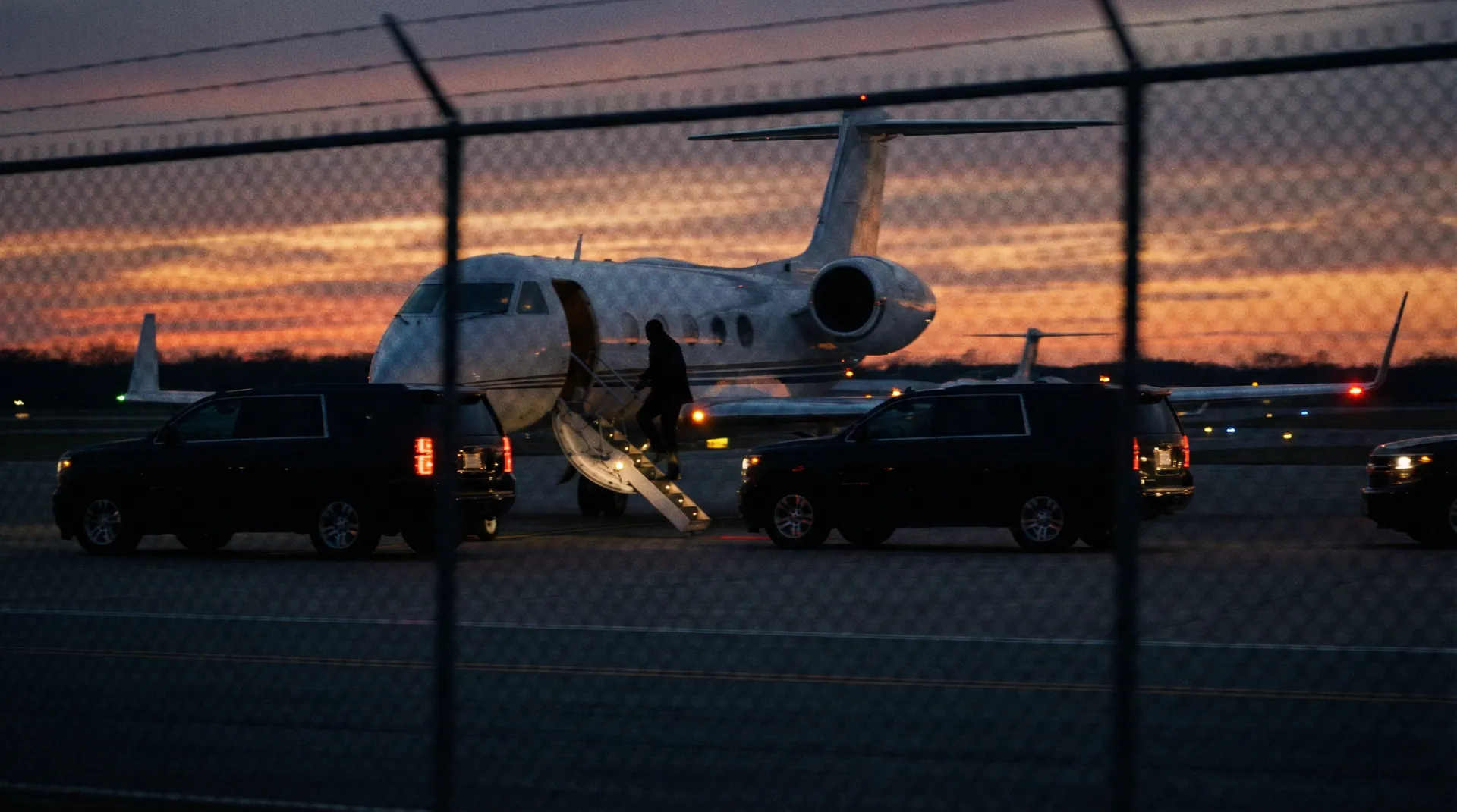 黑料吃瓜官网-热门爆料|今日热点|黑料吃瓜平台 - 机场私人飞机偷拍